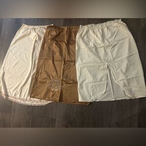 Vintage skirt slips (3)